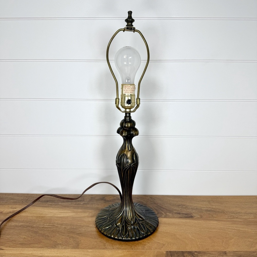 VTG Art Deco Fleur de Lis Table Lamp Cast Metal Bronzed Patina Electric 19.5"